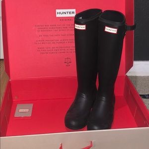 Black Hunter boots